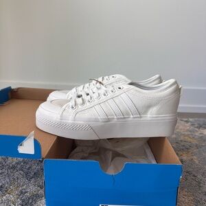 Adidas Women's White Sneakers (Platform Nizza)